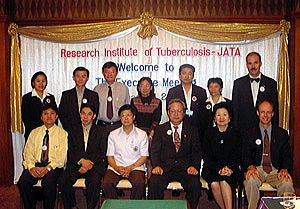 主要な研究協力者が集まる年次協議会にて（2002 年１ 月，チェンライ）